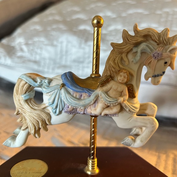 Westland Carousel Horse Music Box - Plays "Carousel Waltz" - #0851 of 15,000 - Picture 5 of 7
